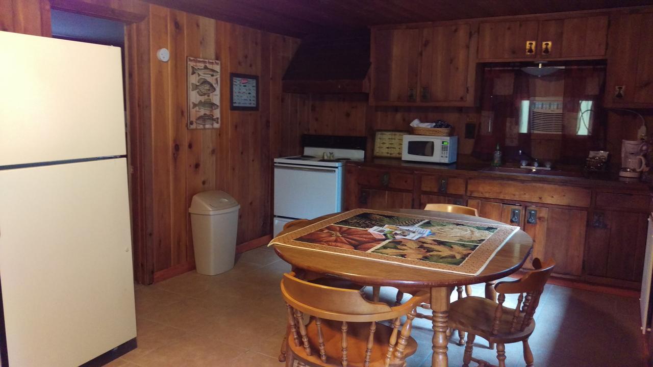 Alpine Motel Branch Exterior photo